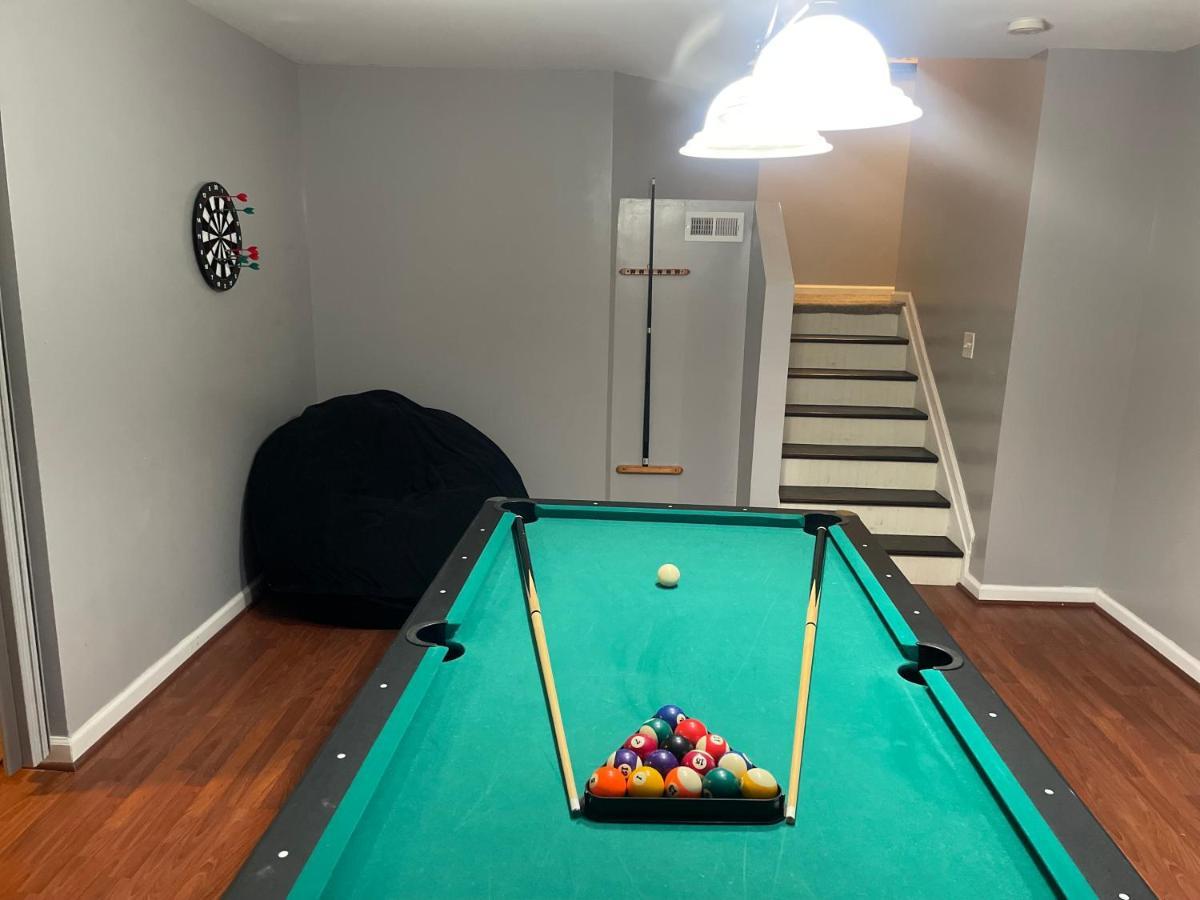 Apartamento Cute 2-Brm Walkout Apt With Pool Table And Theater Lexington Exterior foto