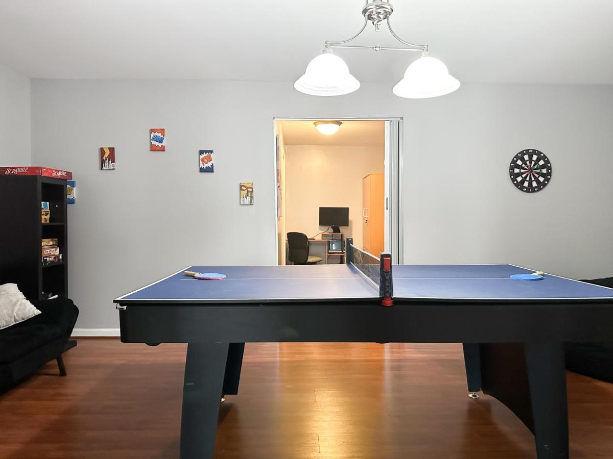 Apartamento Cute 2-Brm Walkout Apt With Pool Table And Theater Lexington Exterior foto